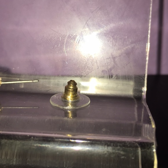 dome shaped errings - Picture 3 of 4